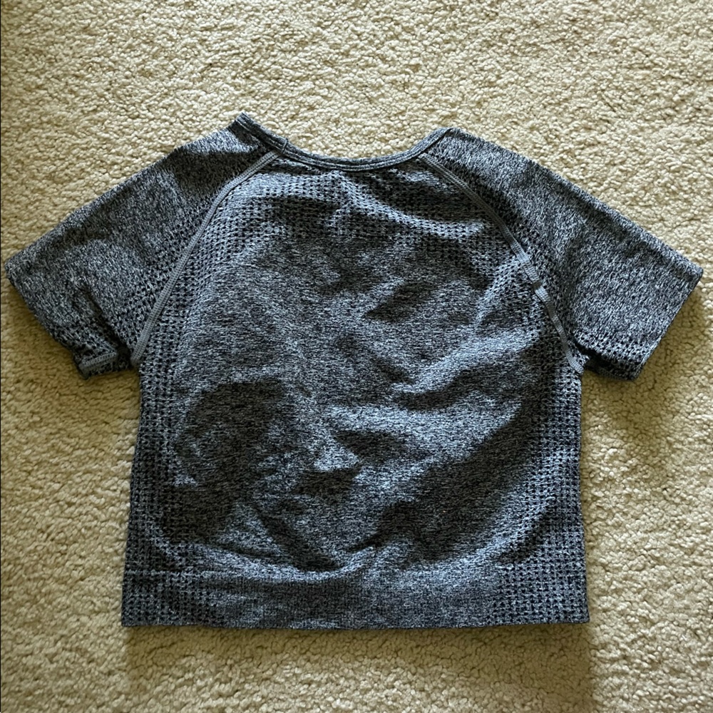 Cropped Workout Top - Picture 2 of 2